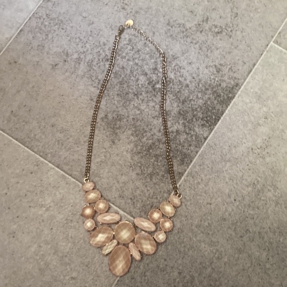 Claires - Picture 6 of 10